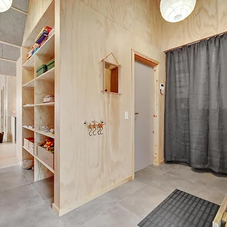 3 Bedroom Gorgeous In 別荘 シルケボー